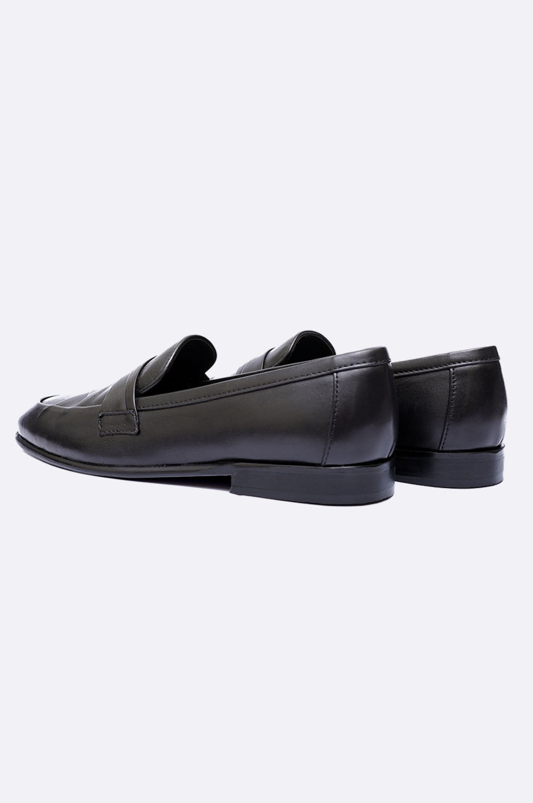 1687 BKA Black Moccasin